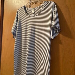 Skechers Black and White Short Sleeve Tee